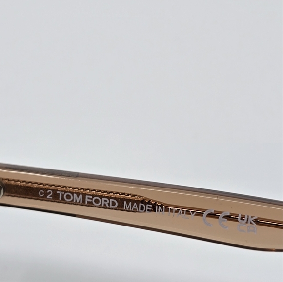 Tom Ford Isabella-02 TF915 Sunglasses main image 8